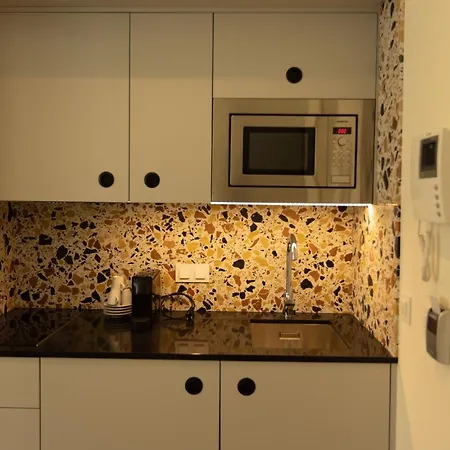 Trindade 19 - 1a Arinto Apartmán Lisboa